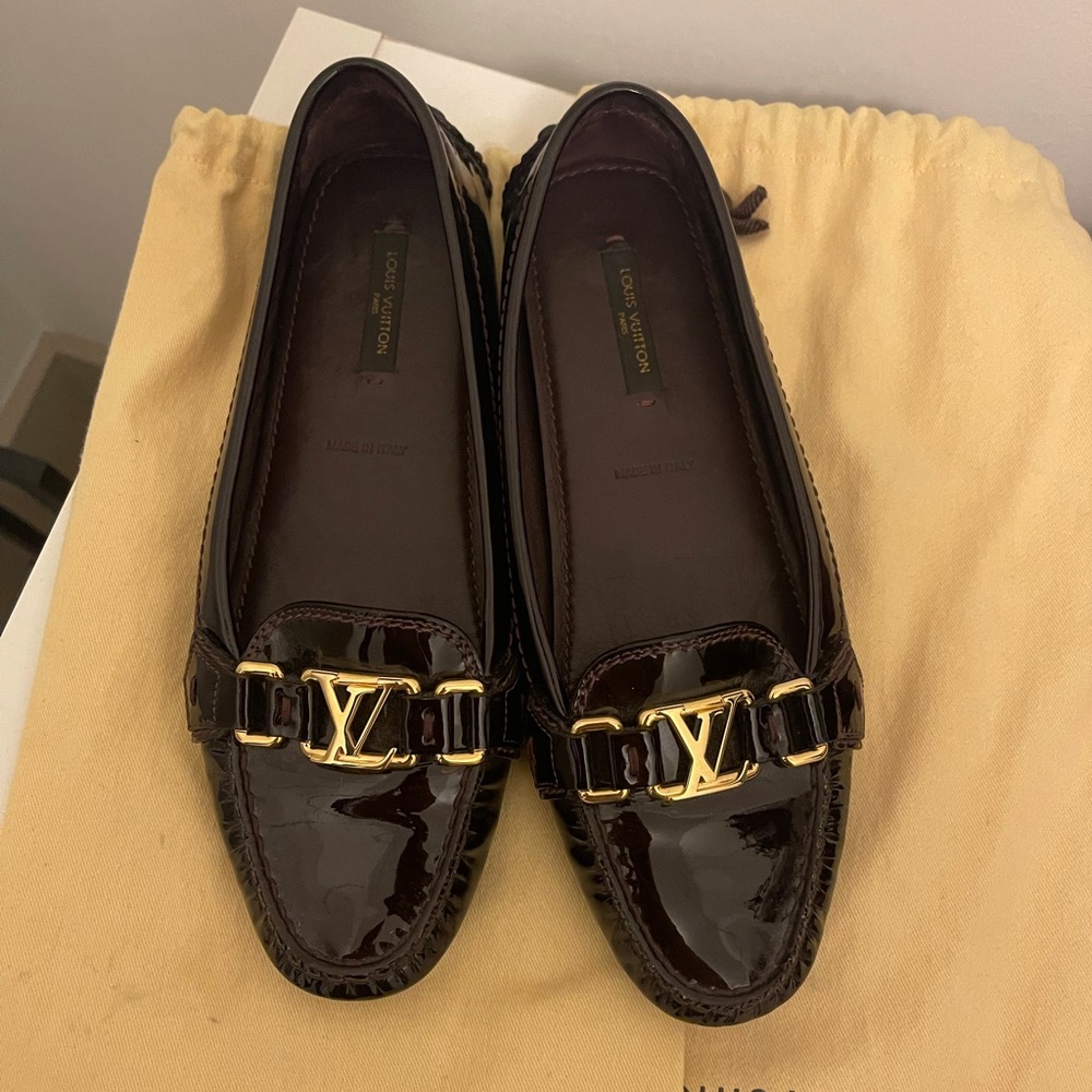 LV burgundy color shoes